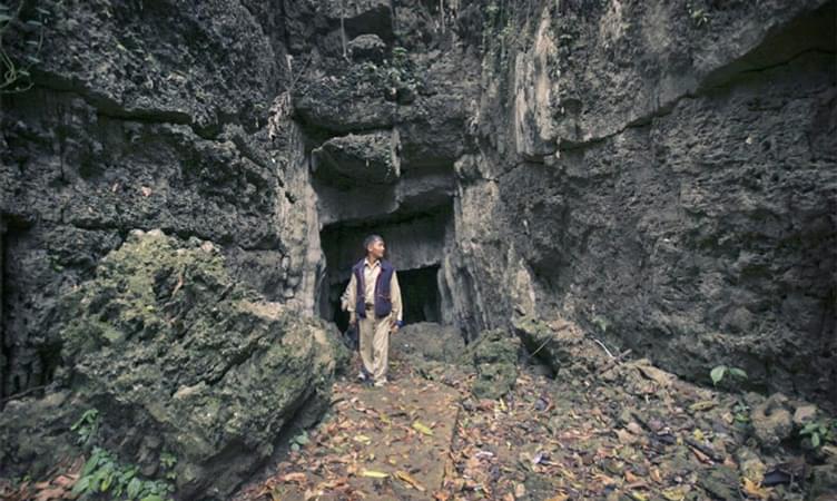 Meghalaya Caving Tour of Synrang Pamiang
