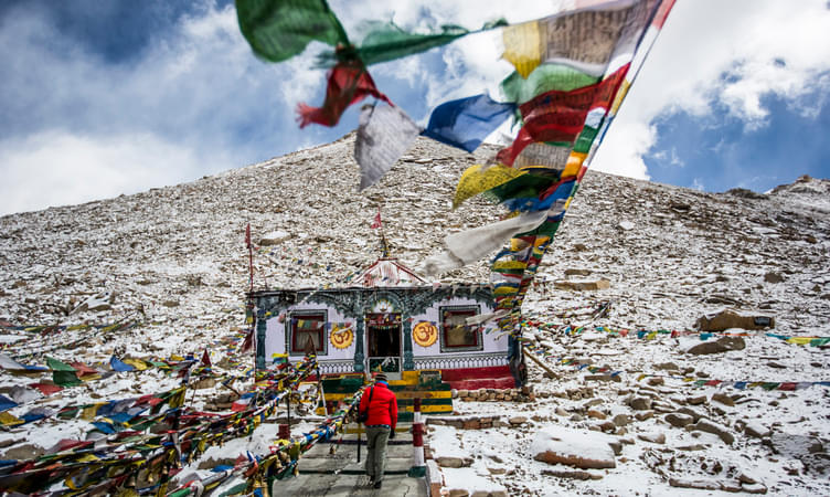 Cheapest Ladakh Tour Package 2023 | Book @ Flat 10% off
