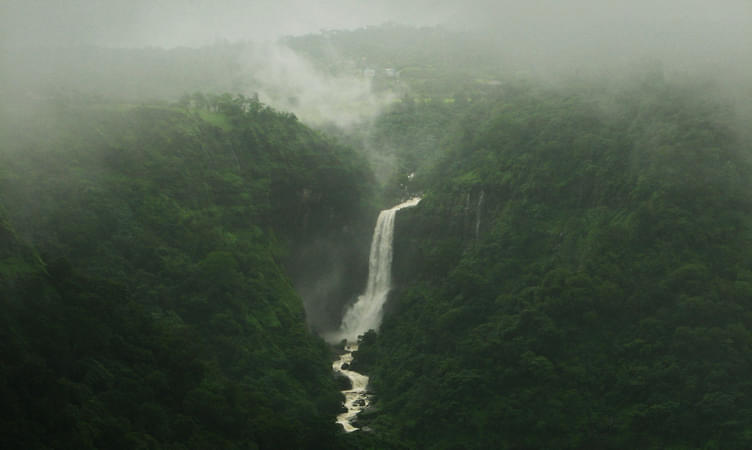 Khandala (69 km from Pune)