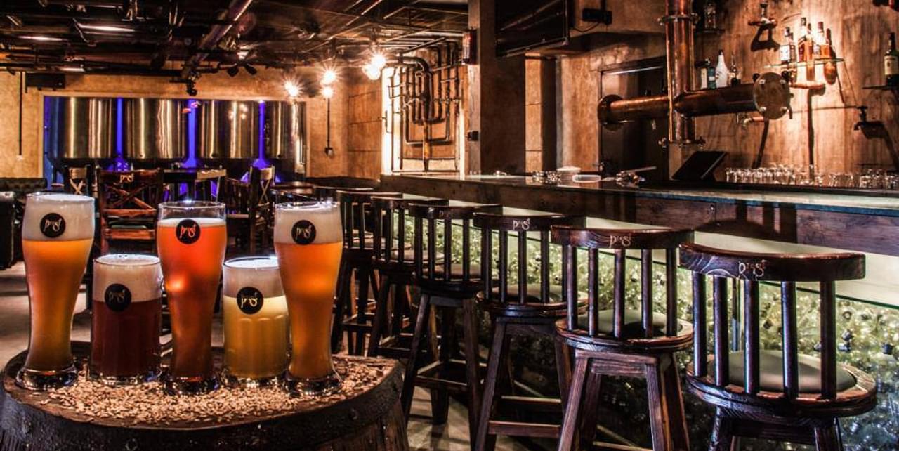 Your Guide to the Pubs and Bars on Indiranagar 12th Main Road, Bengaluru