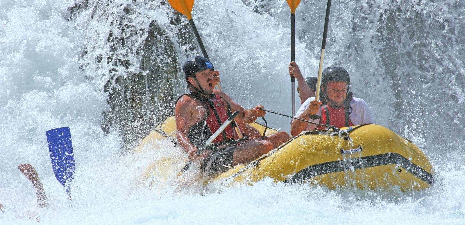 Rafting At Pirdi In Kullu