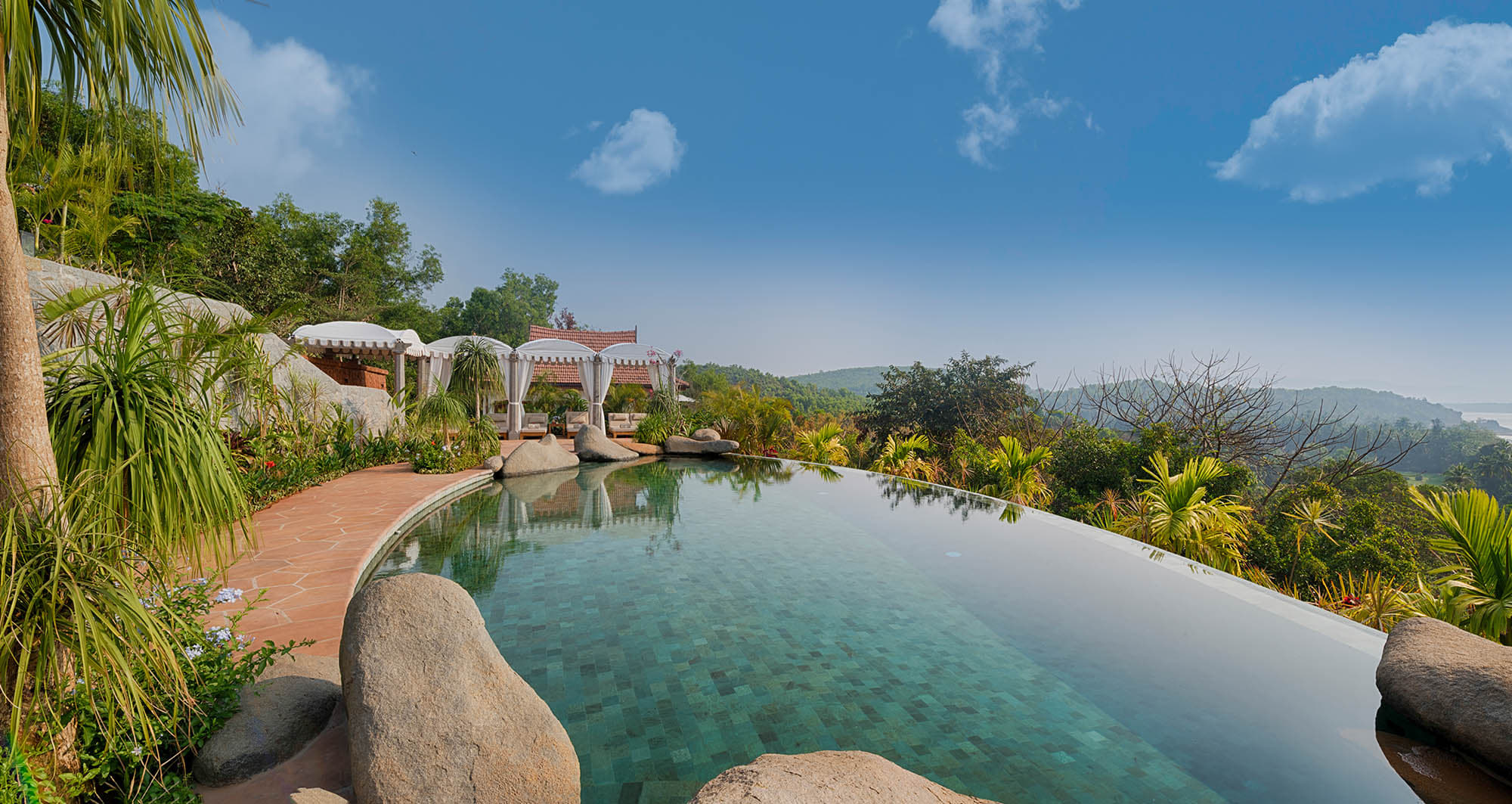 20 Resorts in Gokarna, Book Now & Get Upto 50% Off