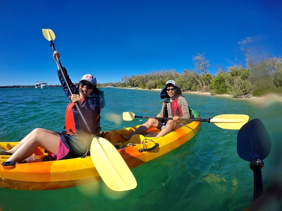 Luxury Kayak Tour to Wavebreak Island in Goldcoast