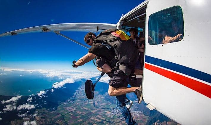 Skydiving in Cairns, Book Now @ Flat 10% off