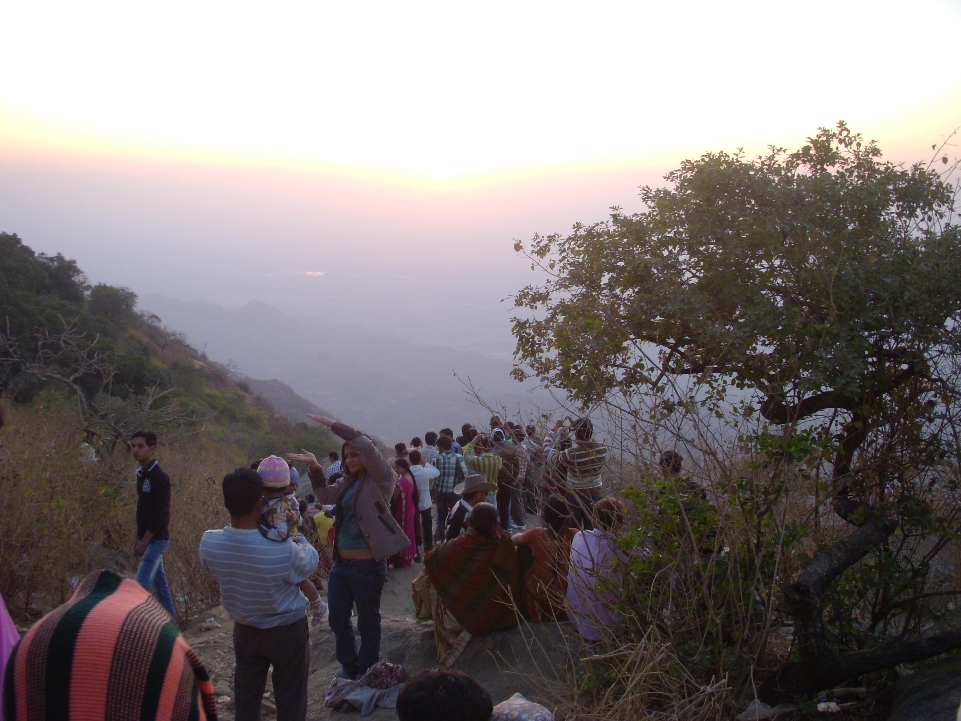 Trekking and Walking Tour of Mt Abu