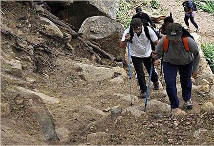 Trekking from Ranakpur to Roopanmata