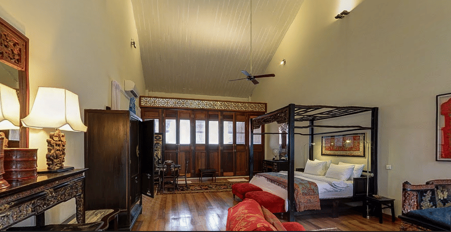 Kebaya at Seven Terraces