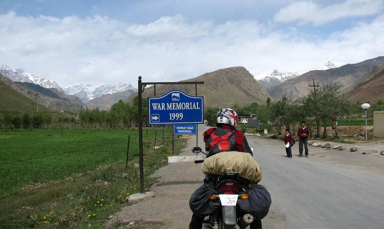 Route: 1 Delhi - Srinagar - Leh – Manali