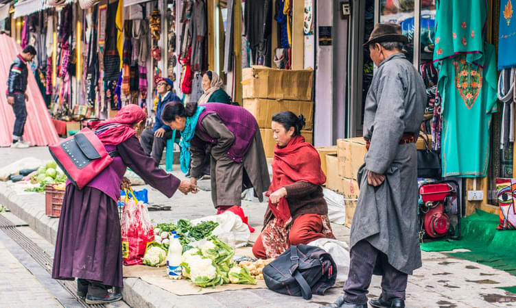 Shopping at Tibetan Market