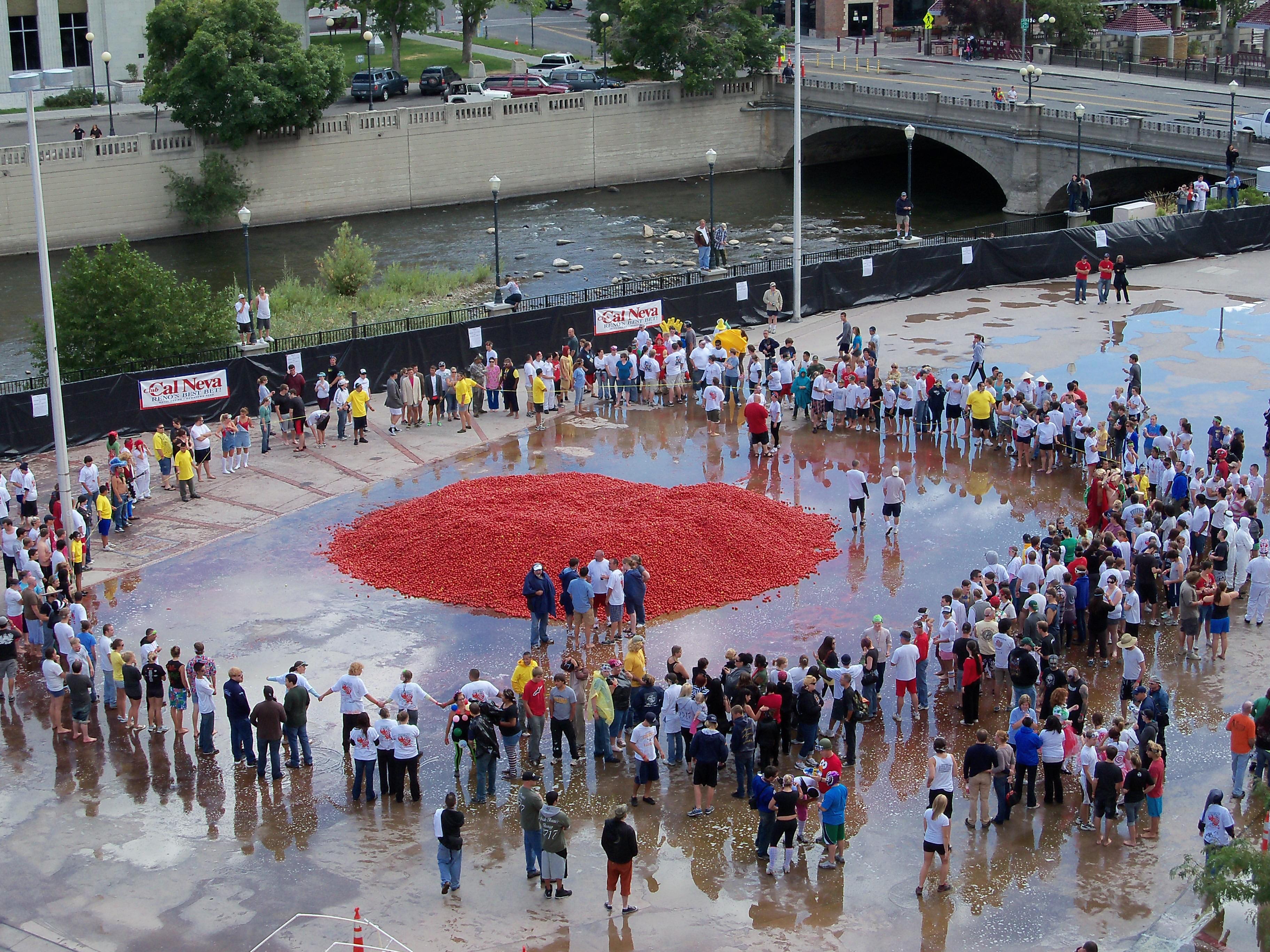 La Tomatina Experience