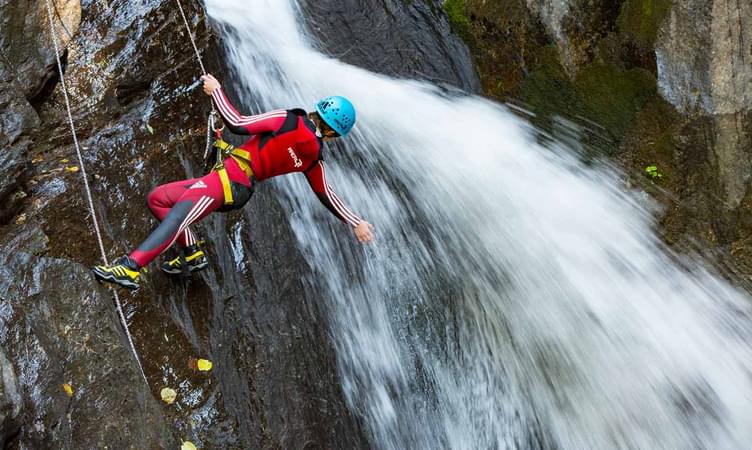 Canyoning in Rupa Taal 