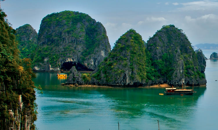  Places to Visit in Vietnam, Tourist Places & Top Attractions