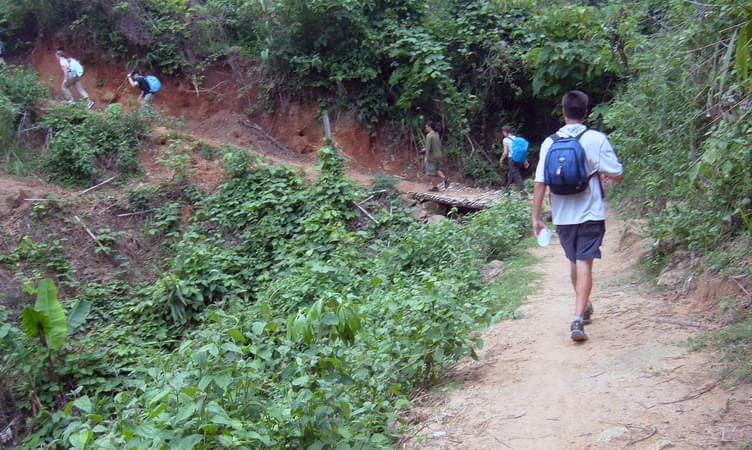 Trekking in Sangkhlaburi