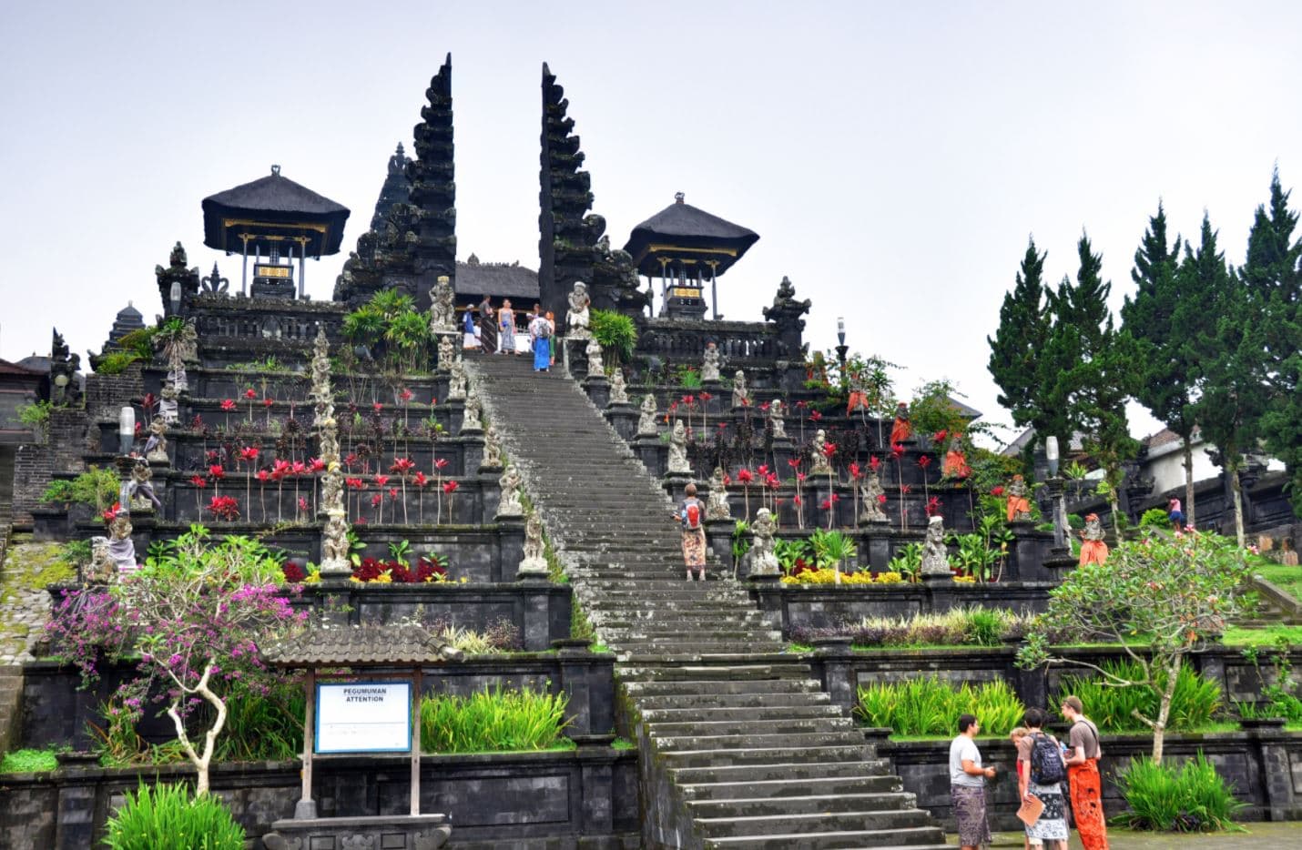 Visit Mother Temple of Eastern Bali - Besakih Temple