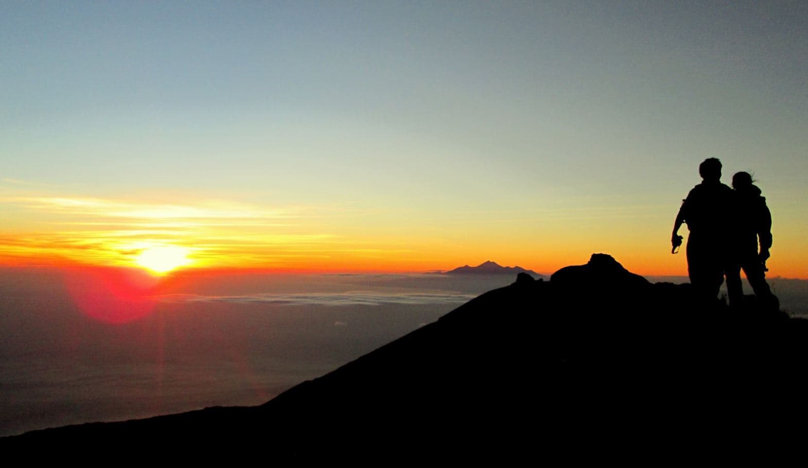 Night Volcano Trekking At Mount Agung