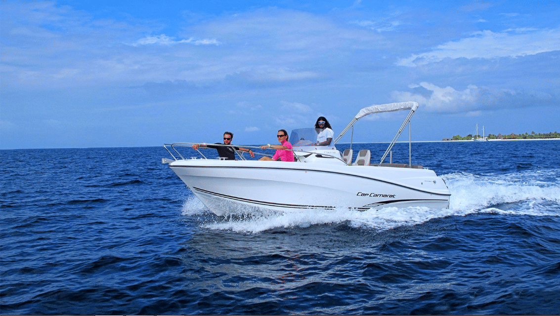 Enjoy The Speedboat Ride Through The Ocean