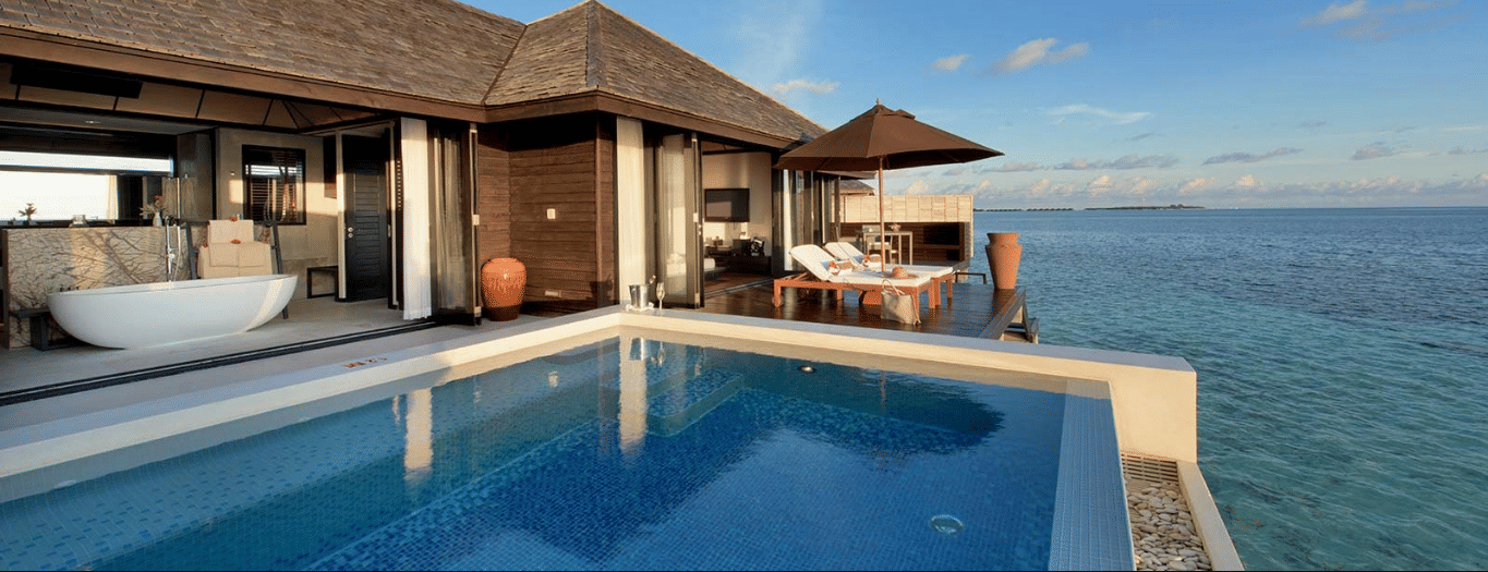 Make Romance In Private Pool Villa