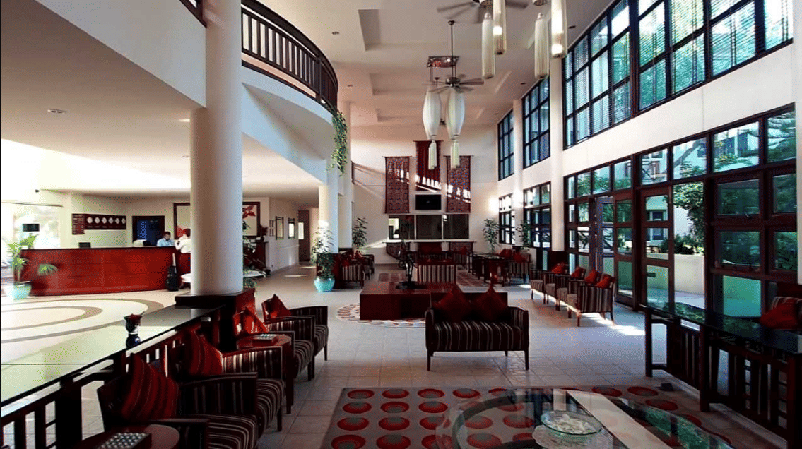 Hulhule Island Hotel