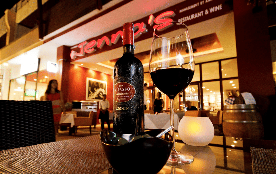 Jenna’s Fine Wine & Bistro