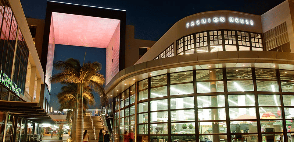 Grand Baie Store Plaza