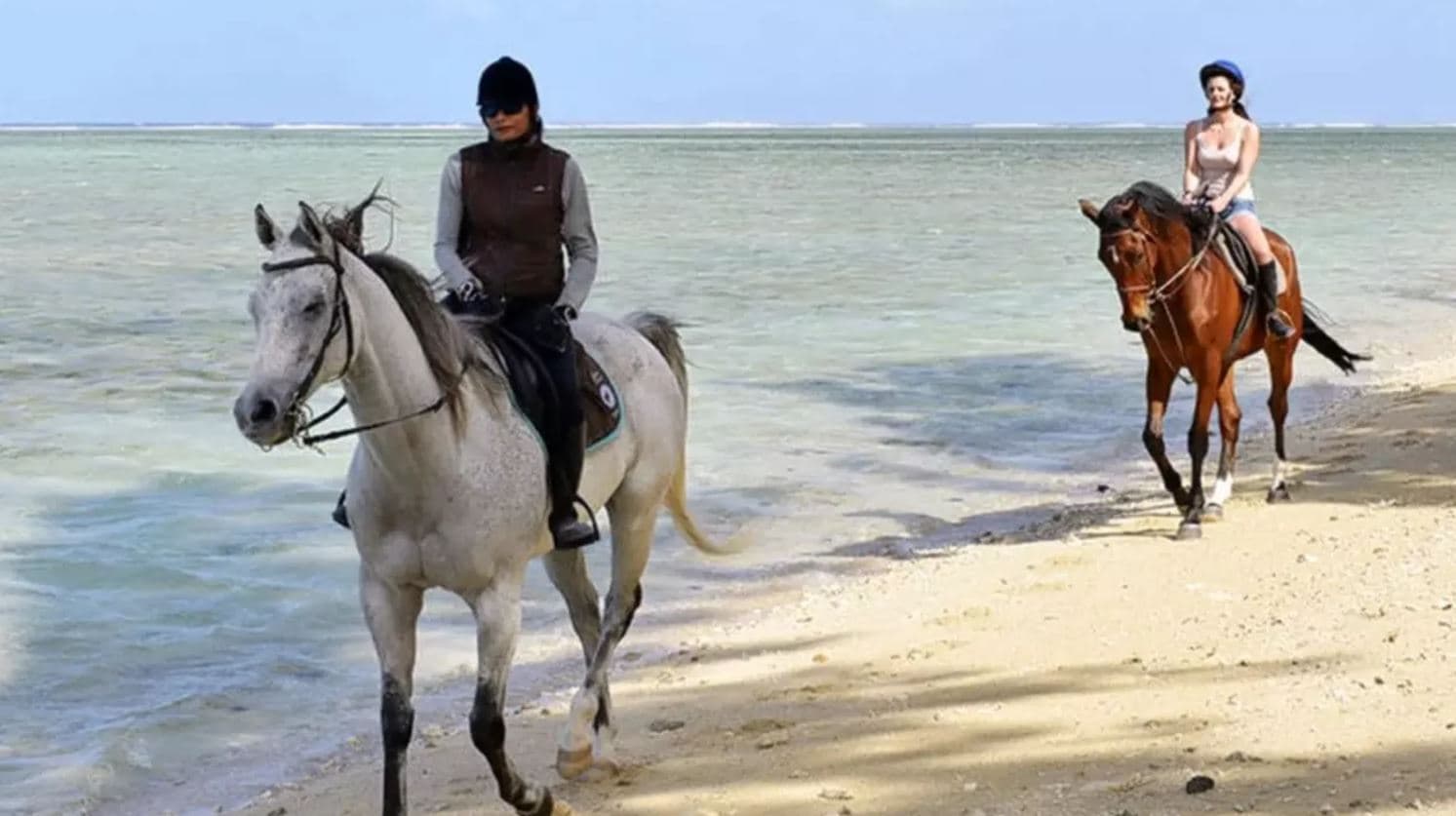 Enjoy Sunset At Riambel Beach