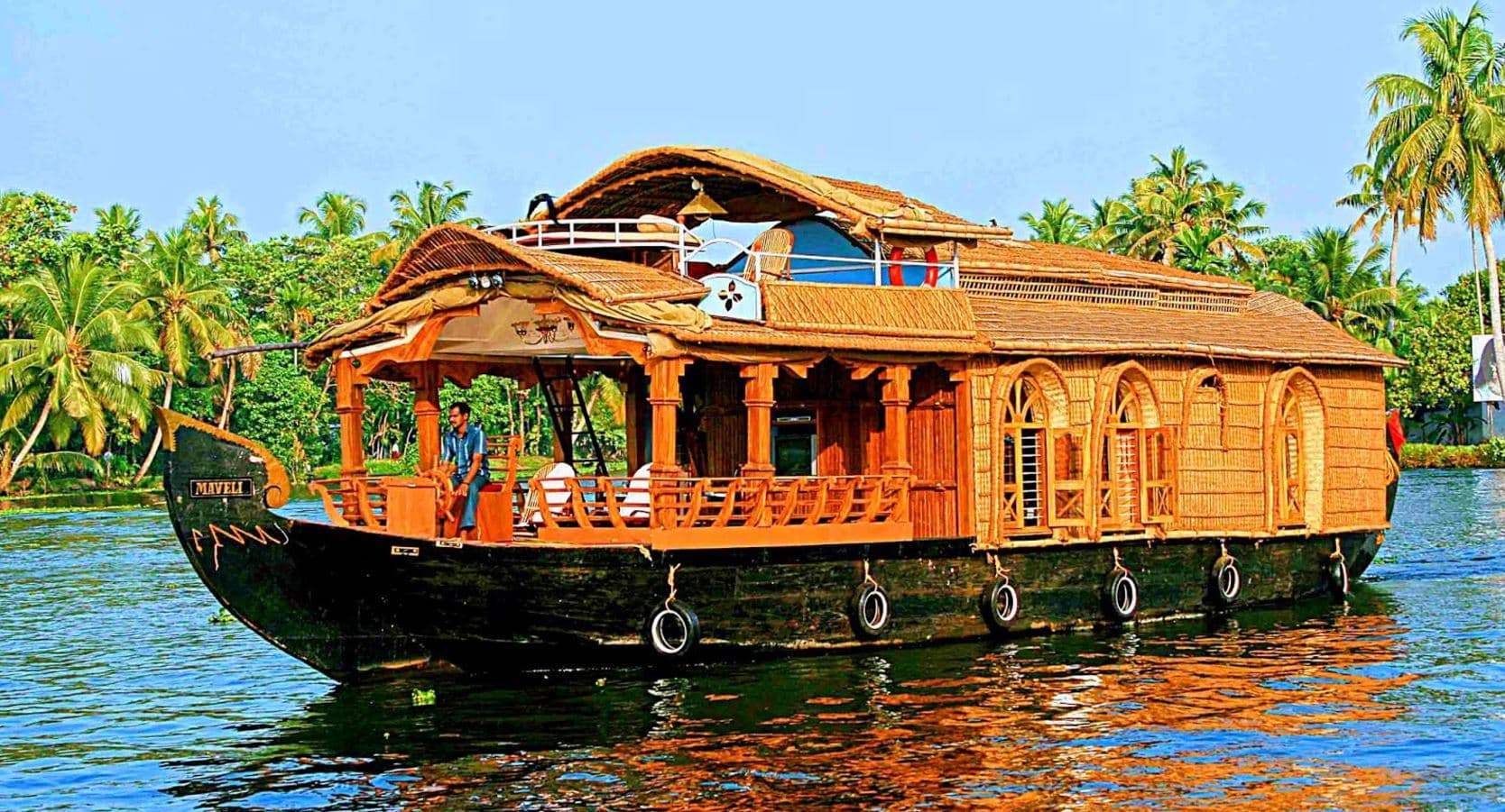 Coco Houseboats