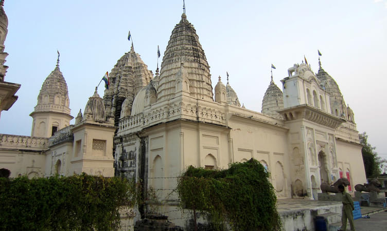Shantinath Temple