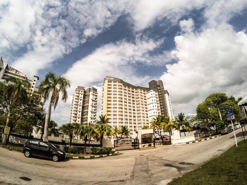 Lexis Port Dickson Water Chalet: Stay on Sea