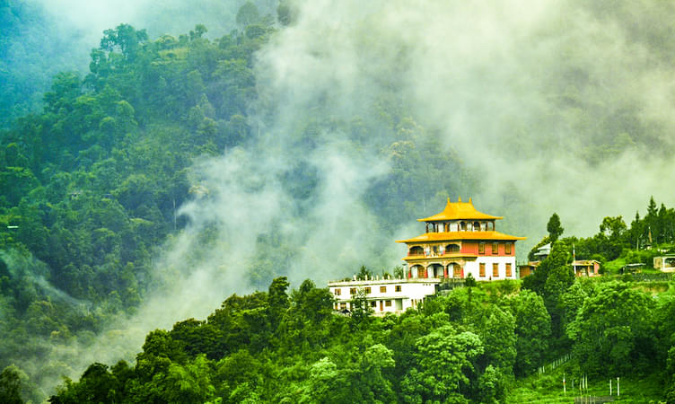 Darjeeling Gangtok Tour Package 2022 | Book @ Flat 34% off