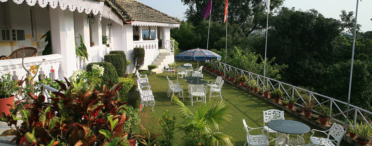 Rock End Manor Resort