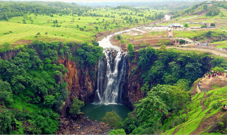 Explore Waterfalls of Indore via Trekking