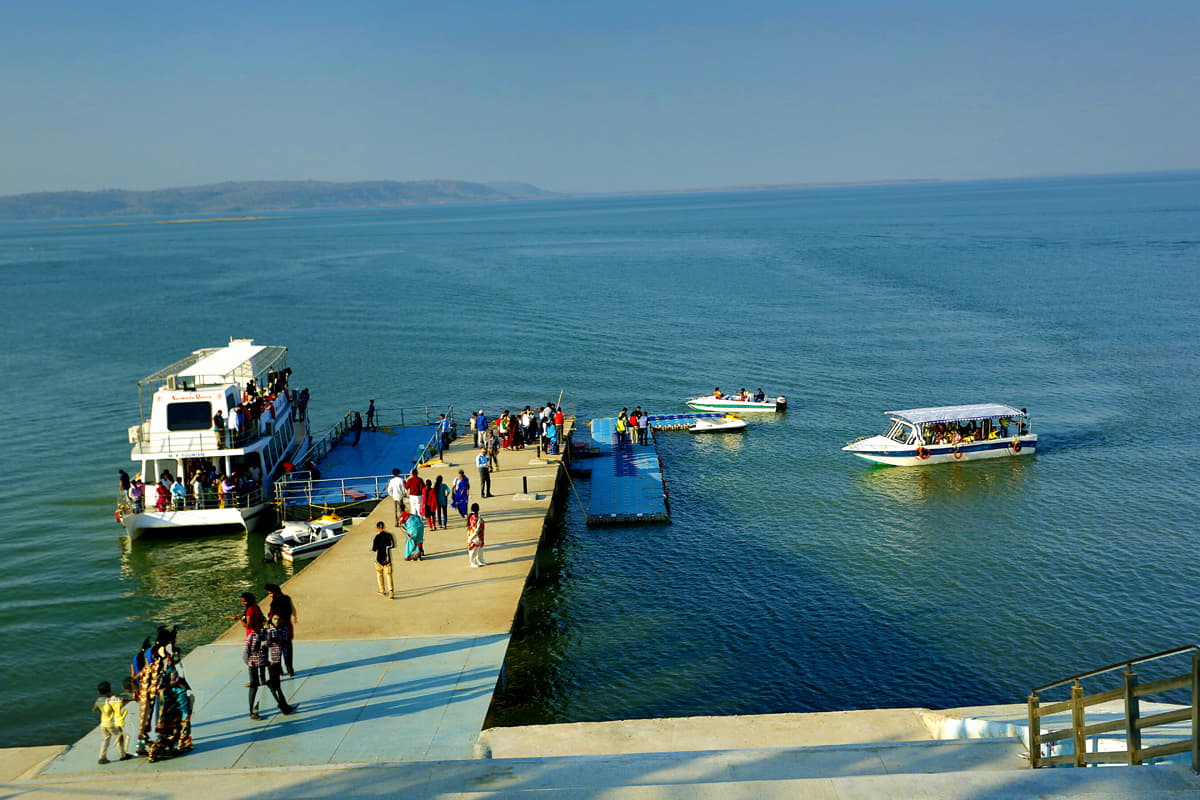 Enjoy Water Sports at Hanuwantiya Island