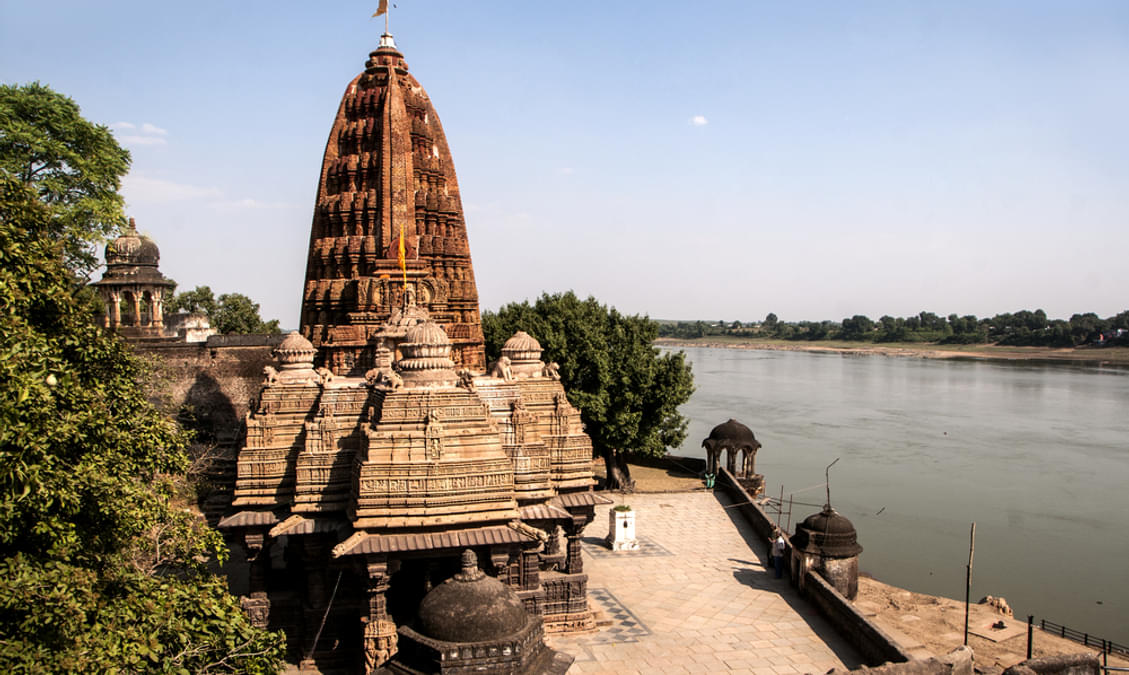 places to visit in mp near ujjain