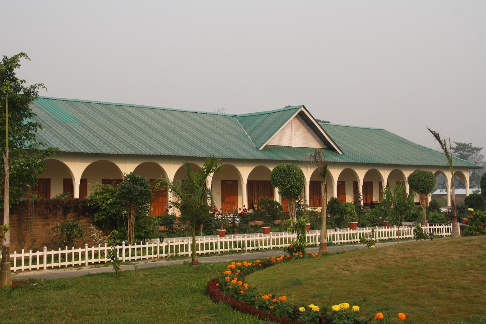 United 21 Grassland Resort