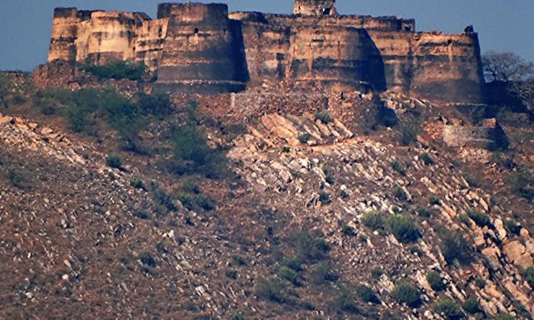 Achrol Fort Day Trek with Rappelling, Jaipur Flat 35% Off