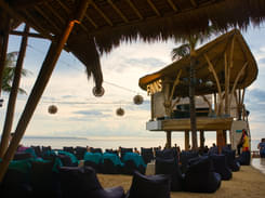 Finns Beach Club Bali Day Pass, Flat 25% off