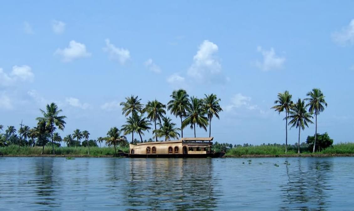 best places to visit kerala in november