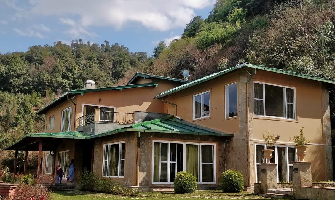 15 Resorts In Mukteshwar, Book NOW & Get Upto 50% Off