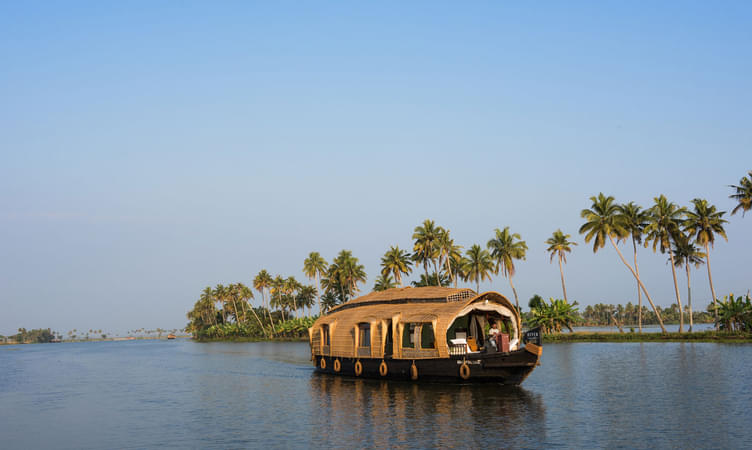 Shiva Ganga Holidays Houseboats