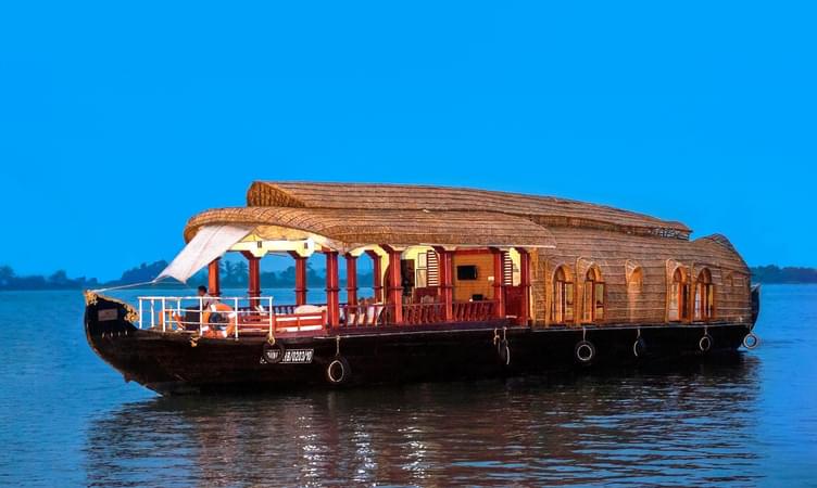 Thathvamasi Premium Houseboats