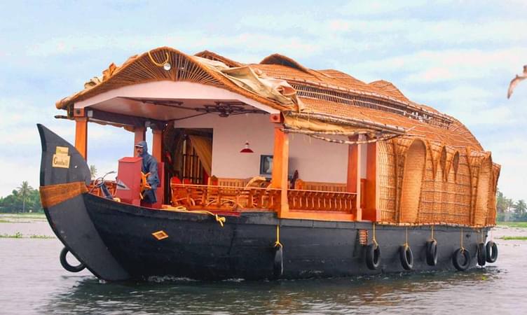 Vinnca Lake Houseboats 