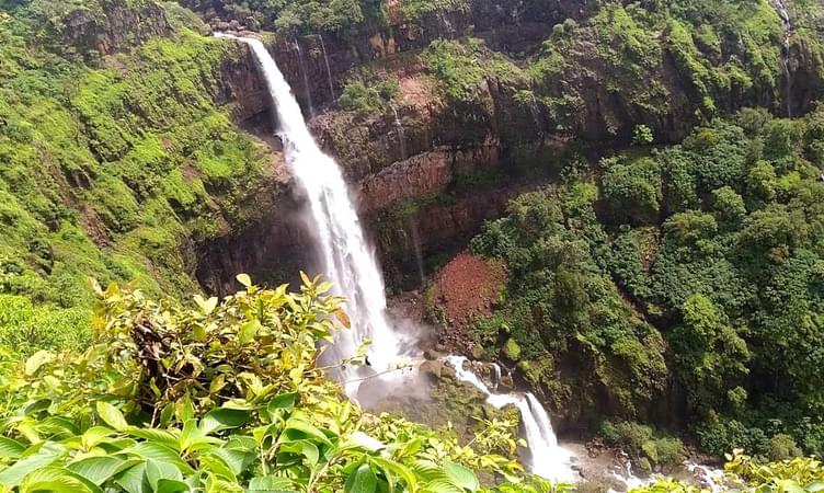 Lingmala Waterfalls (116 km from Pune)