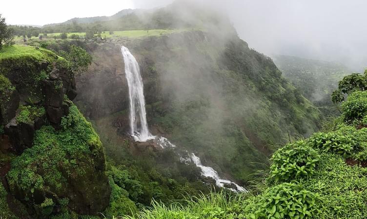 Madhe Ghat Waterfalls (67 km from Pune)