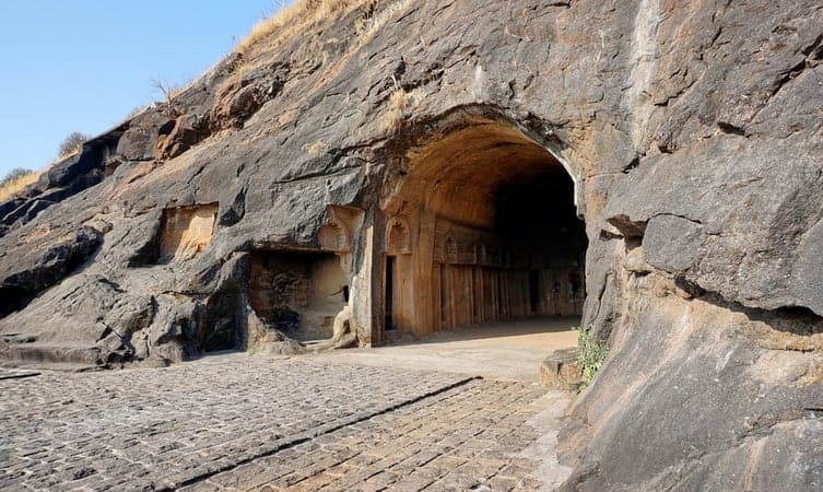 Bedse Caves