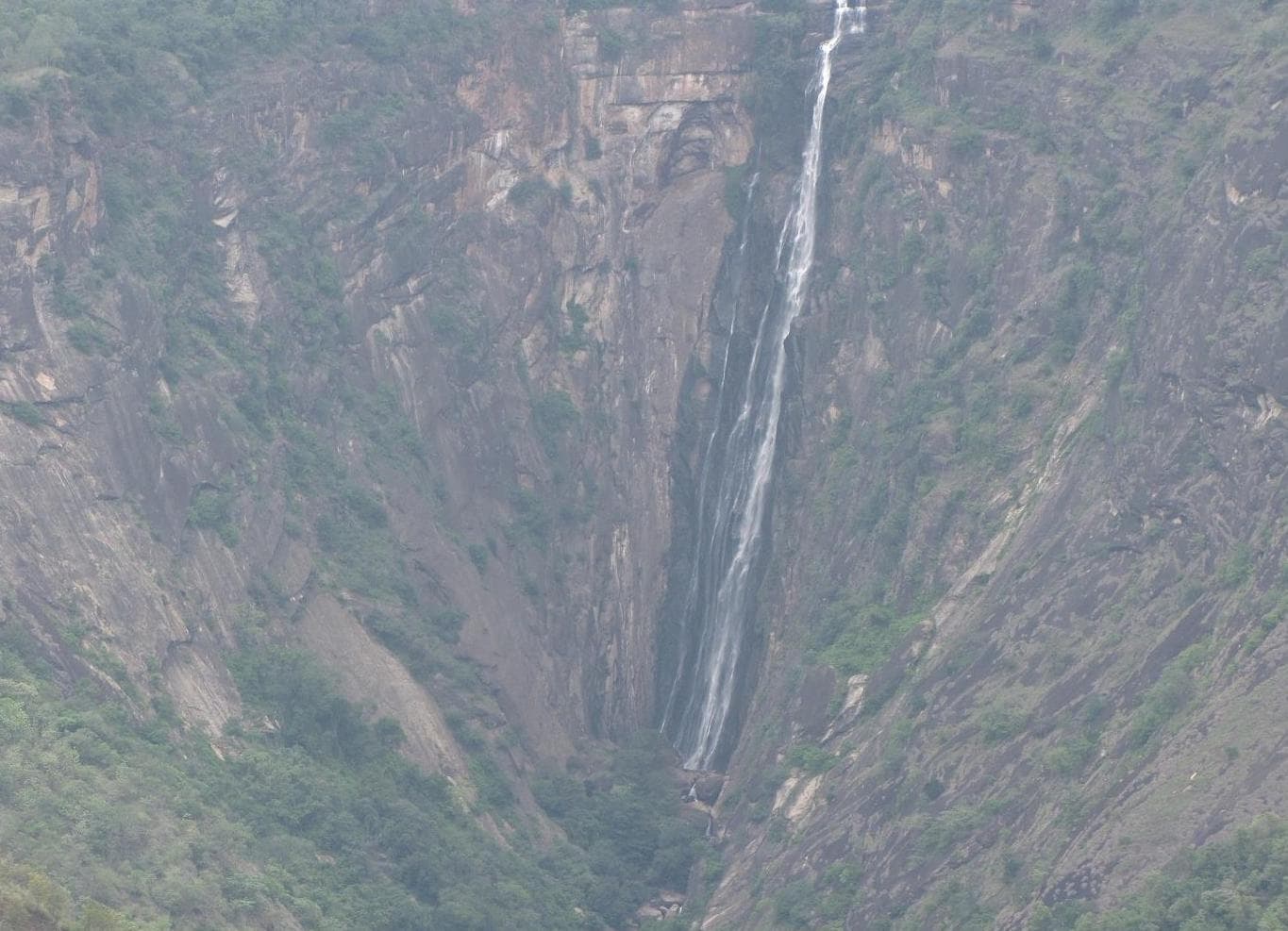 Thalaiyar Falls