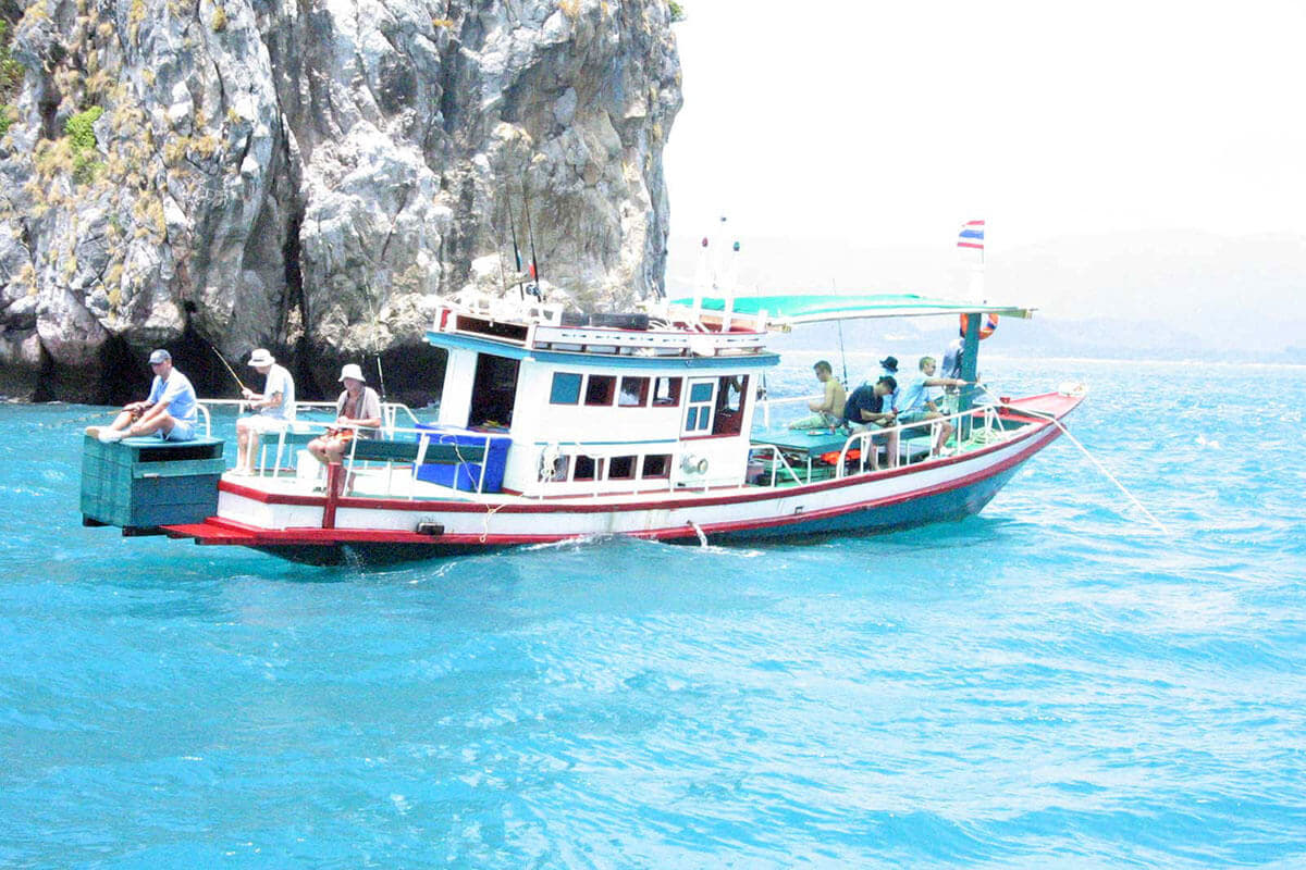 Take a Boat Trip Around Koh Tao