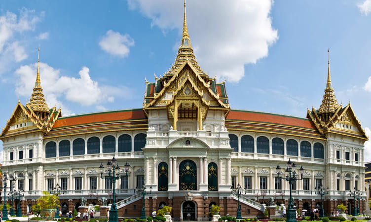 Explore The Grand Palace Bangkok