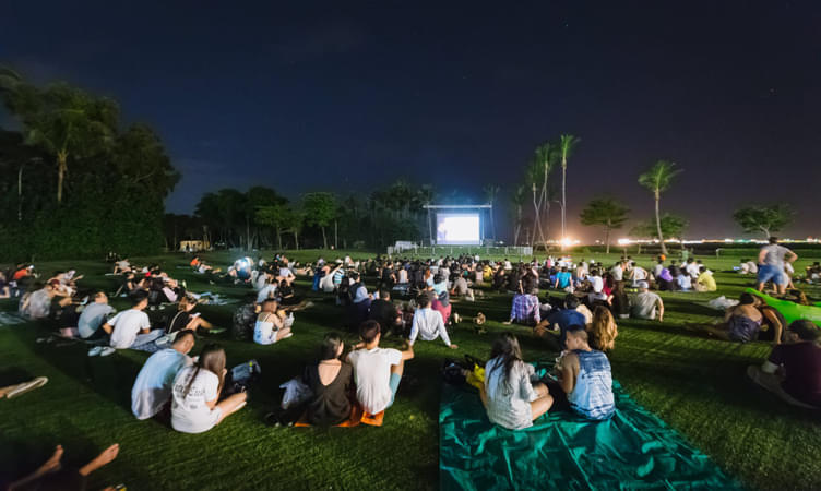 Watch Free Movies Under the Stars and Clouds
