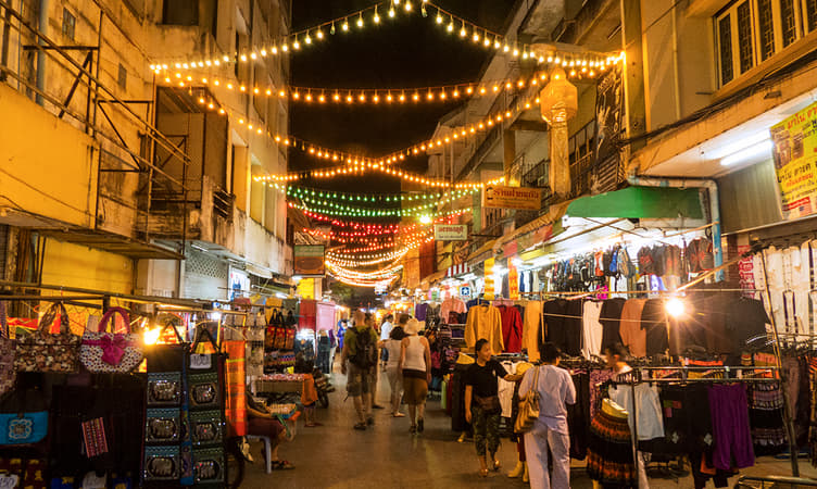 Karon Market 15 Night Markets in Phuket That’ll Satisfy The Shopaholic In You!