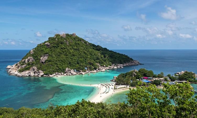 Nang Yuan Island Beach